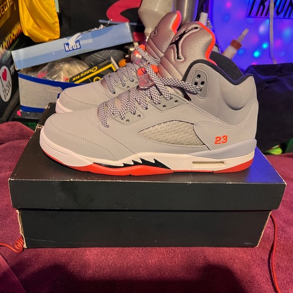 Jordan 5 Retro GG 'Hot Lava' 5’s WOLF GREY/BLACK-HOT LAVA-WHITE release 05/09/15 - Picture 2 of 9